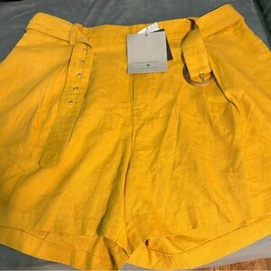 Women’s linen shorts